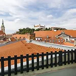 Primaxarya - Maisonette Right On The Main Square With Breath Taking 360 Views Of Bratislava