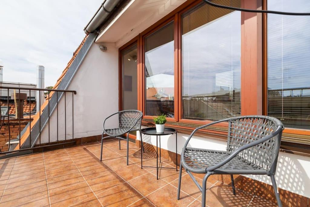 Apartment Primaxarya - Maisonette Right On The Main Square With Breath Taking 360 Views Of Bratislava