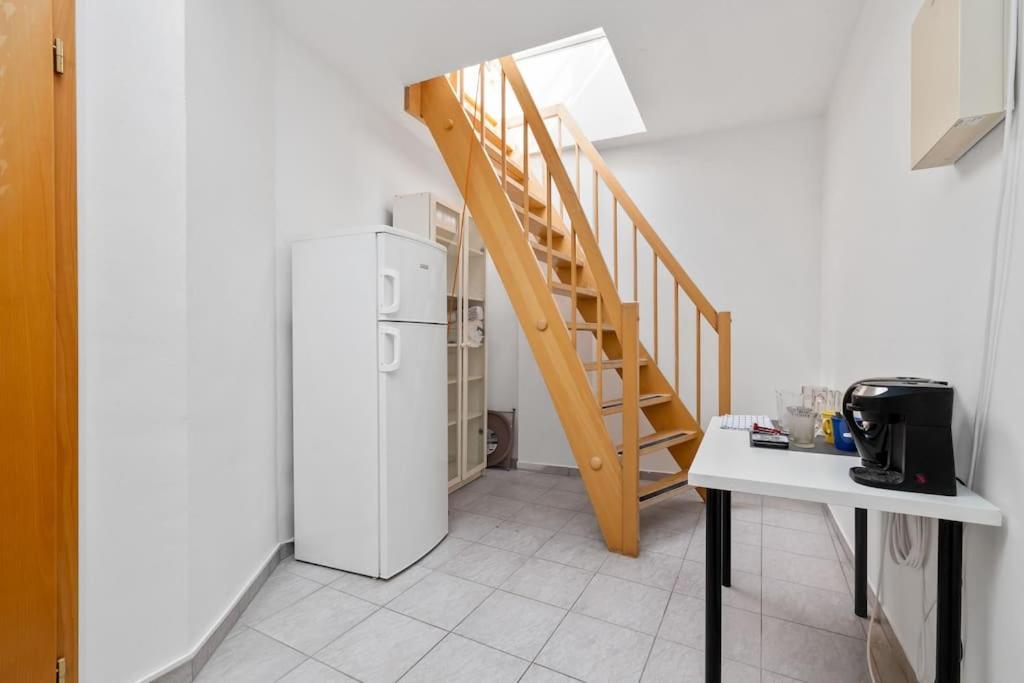 Primaxarya - Maisonette Right On The Main Square With Breath Taking 360 Views Of Apartment