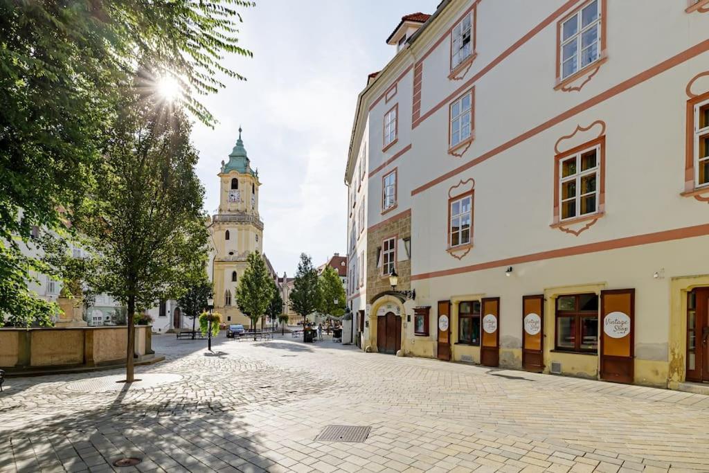 Apartment Primaxarya - Maisonette Right On The Main Square With Breath Taking 360 Views Of